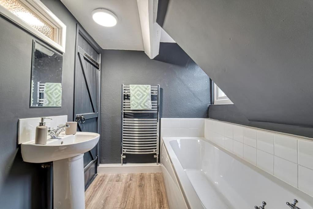 Host & Stay - Underhill House Бриджнорс Экстерьер фото
